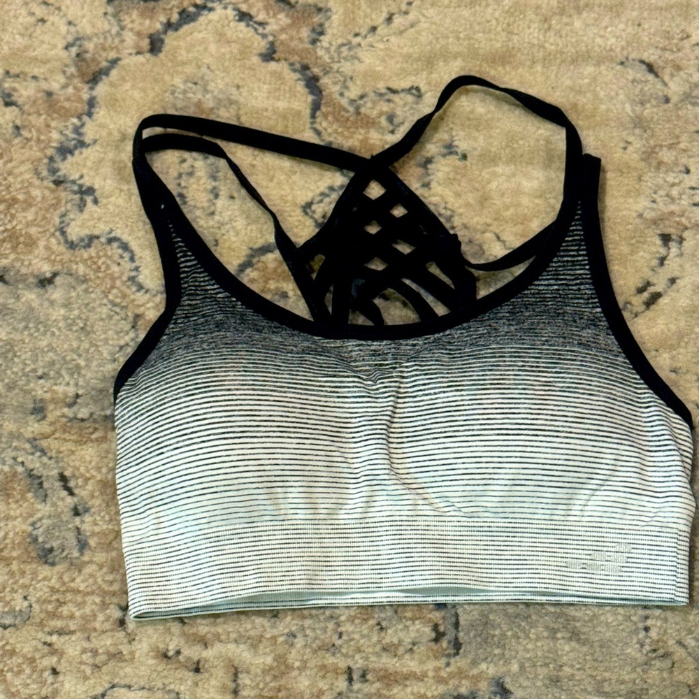 Sports bra